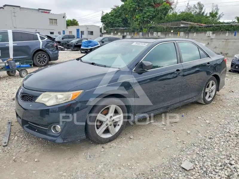 2012 Toyota CAMRY photo