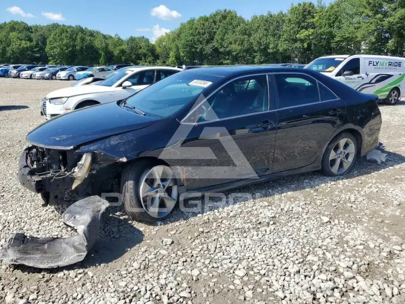 2012 Toyota CAMRY photo