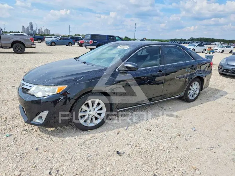 2012 Toyota CAMRY фото