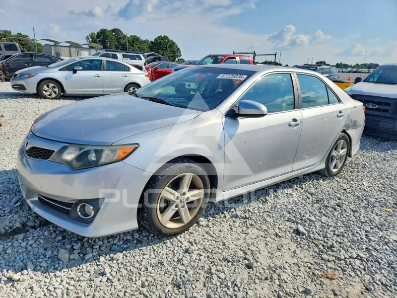 2012 Toyota CAMRY фото