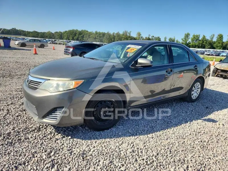2012 Toyota CAMRY фото