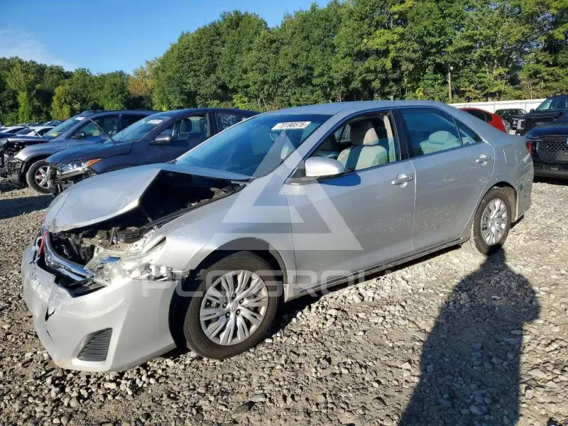 2012 Toyota CAMRY фото
