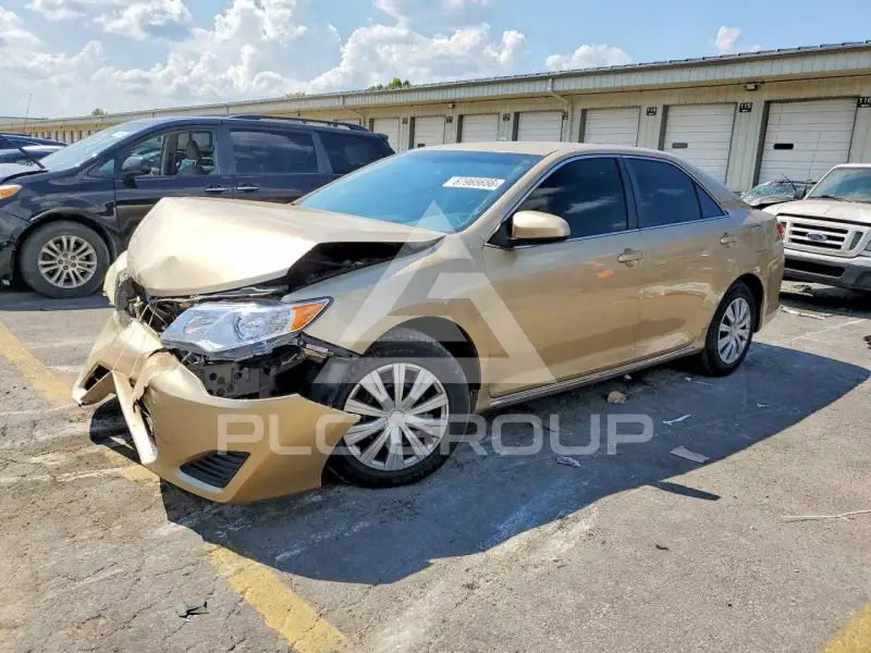 2012 Toyota CAMRY фото