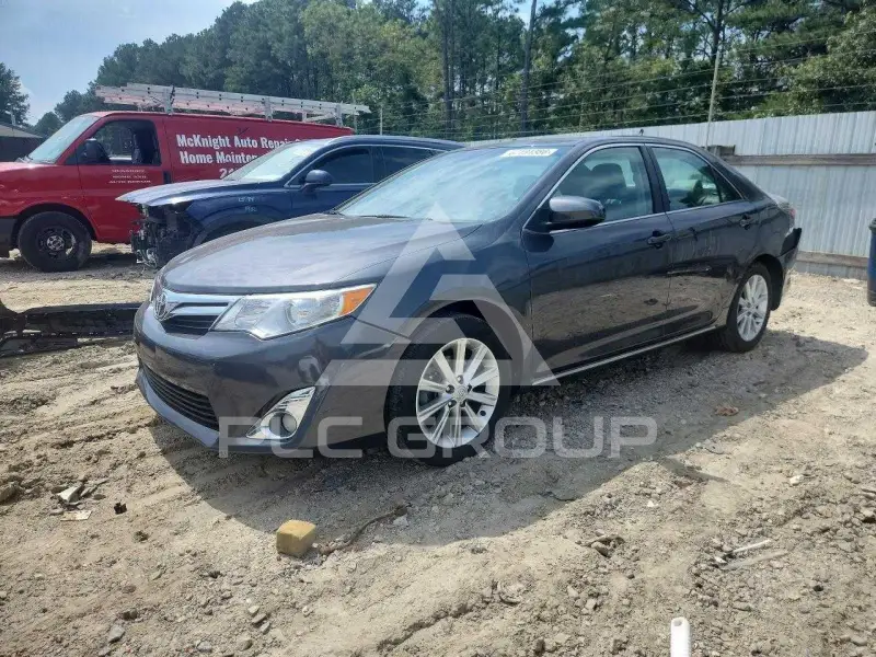 2012 Toyota CAMRY фото