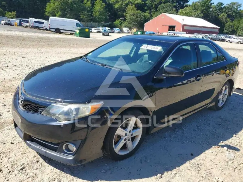2012 Toyota CAMRY фото
