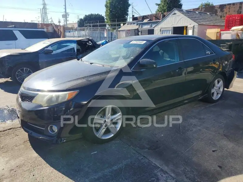 2012 Toyota CAMRY photo