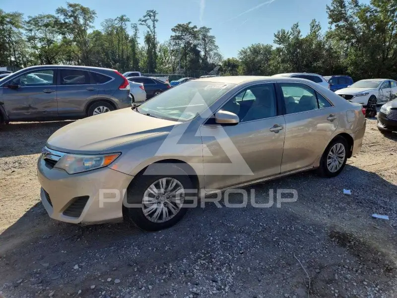 2012 Toyota CAMRY фото