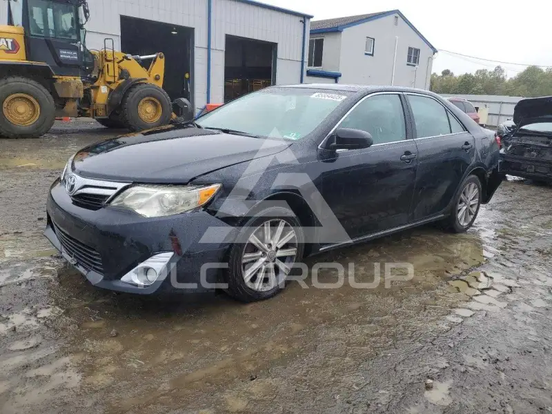 2012 Toyota CAMRY фото