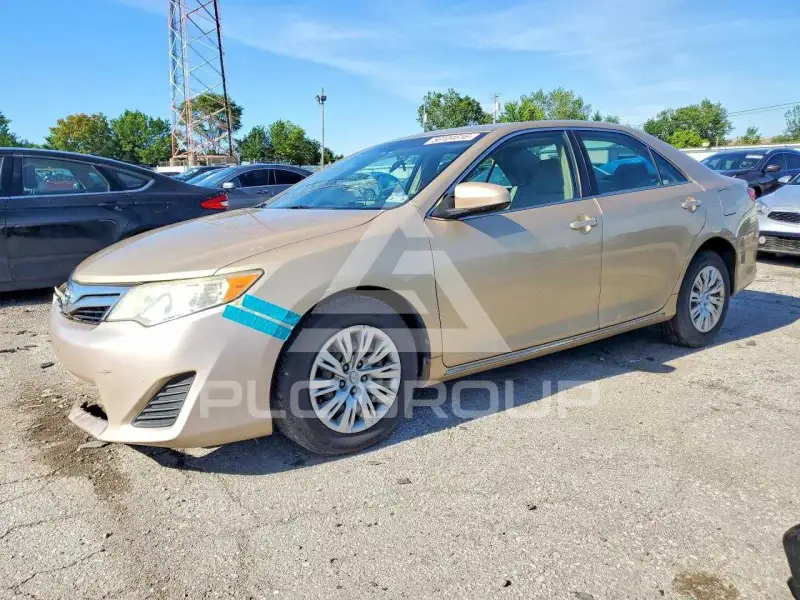 2012 Toyota CAMRY фото