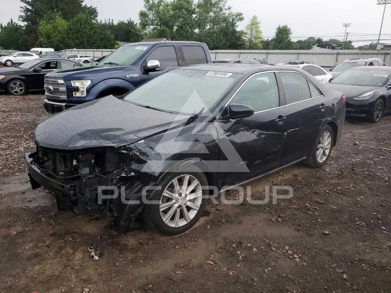 2012 Toyota CAMRY фото