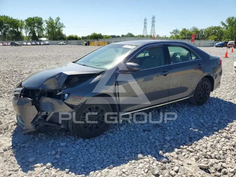 2012 Toyota CAMRY фото