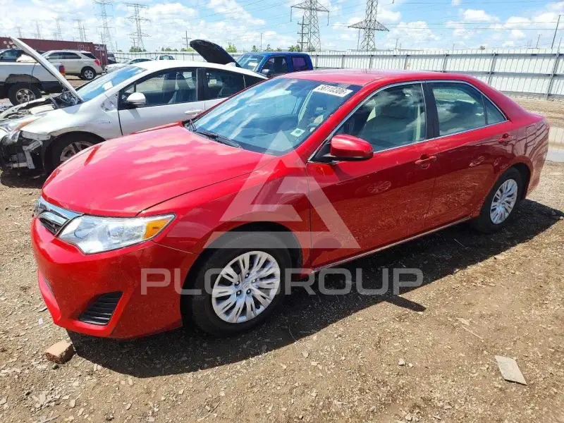 2012 Toyota CAMRY фото