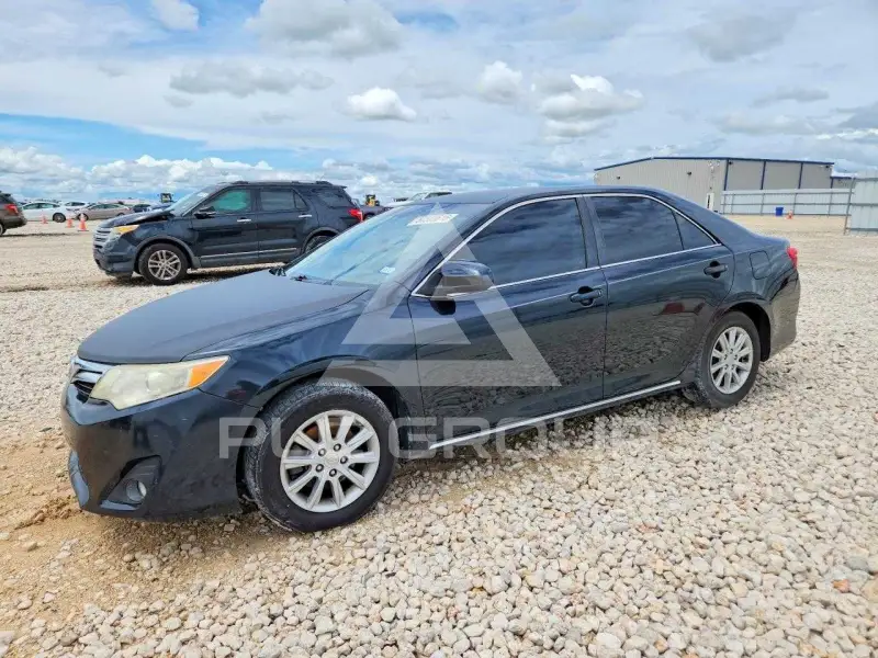 2012 Toyota CAMRY фото