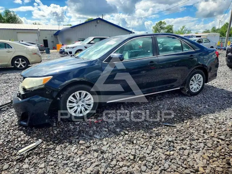 2012 Toyota CAMRY фото