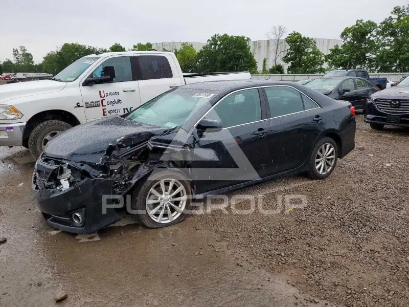 2012 Toyota CAMRY фото
