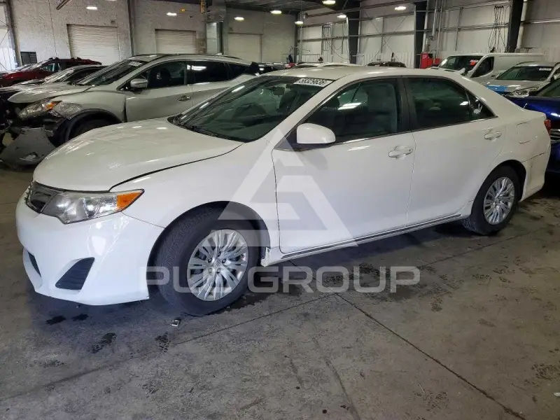 2012 Toyota CAMRY photo