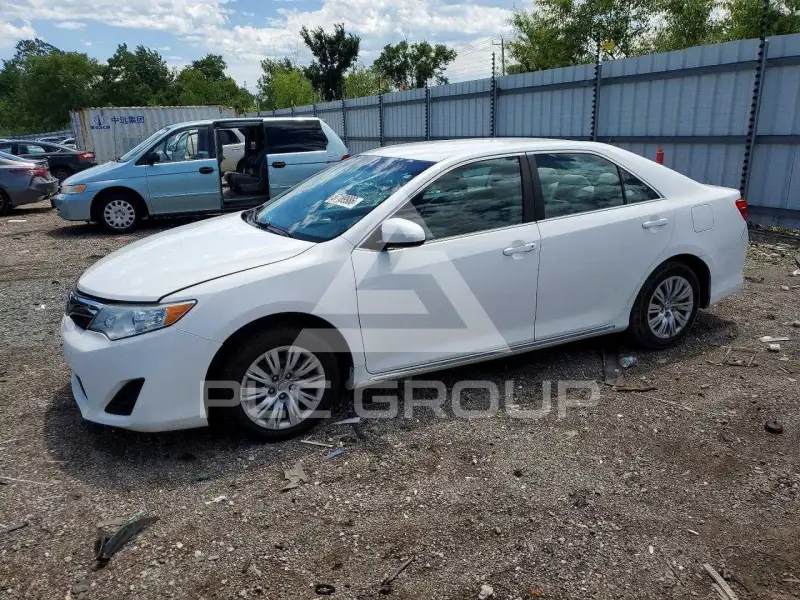 2012 Toyota CAMRY photo