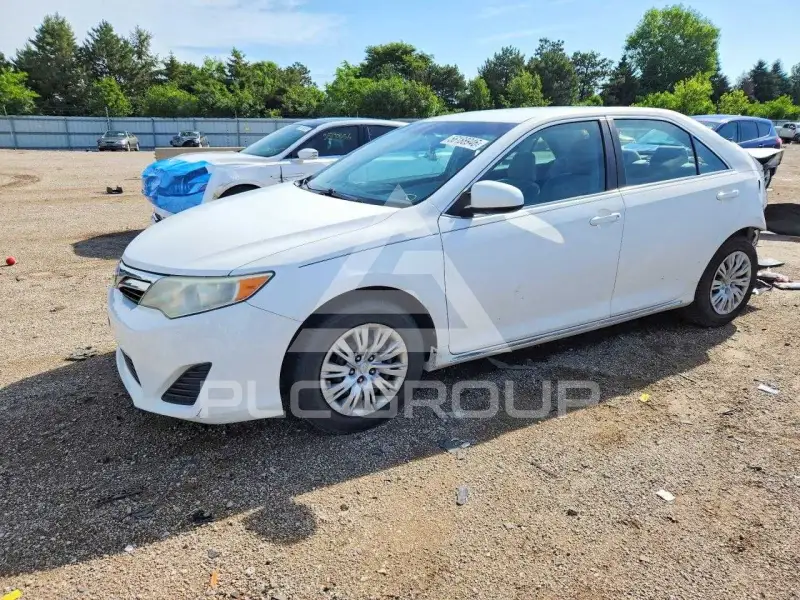 2012 Toyota CAMRY фото