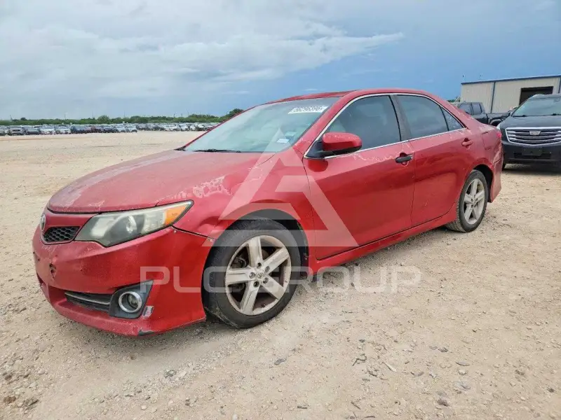 2012 Toyota CAMRY фото