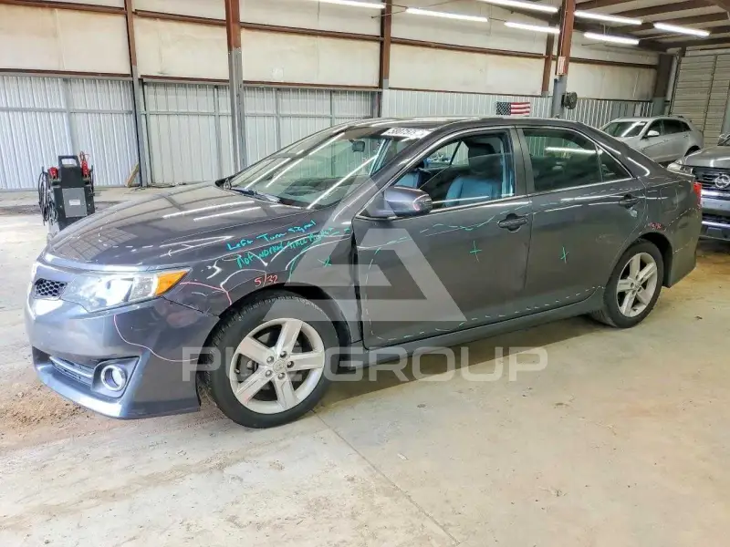 2012 Toyota CAMRY фото