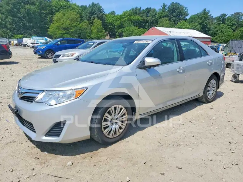 2012 Toyota CAMRY фото