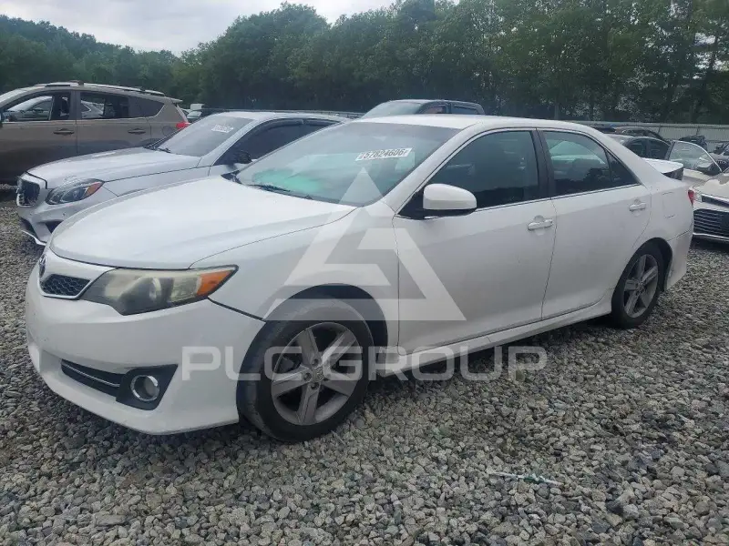 2012 Toyota CAMRY фото