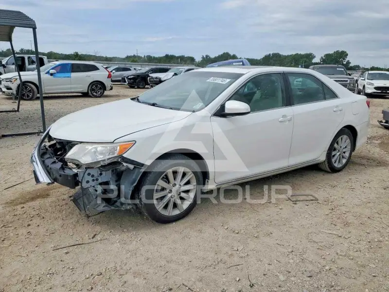 2012 Toyota CAMRY photo
