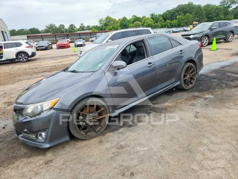 2012 Toyota CAMRY photo