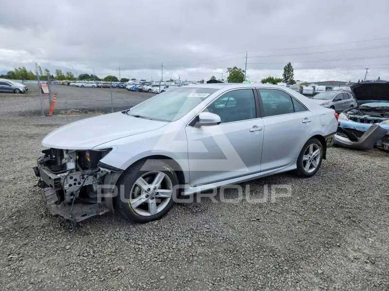 2012 Toyota CAMRY photo