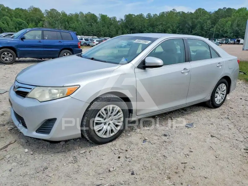 2012 Toyota CAMRY фото
