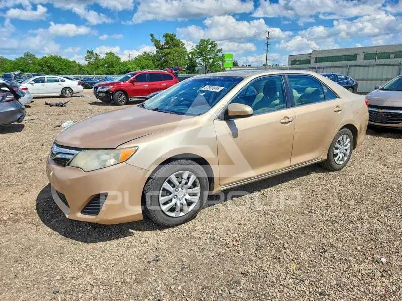 2012 Toyota CAMRY фото