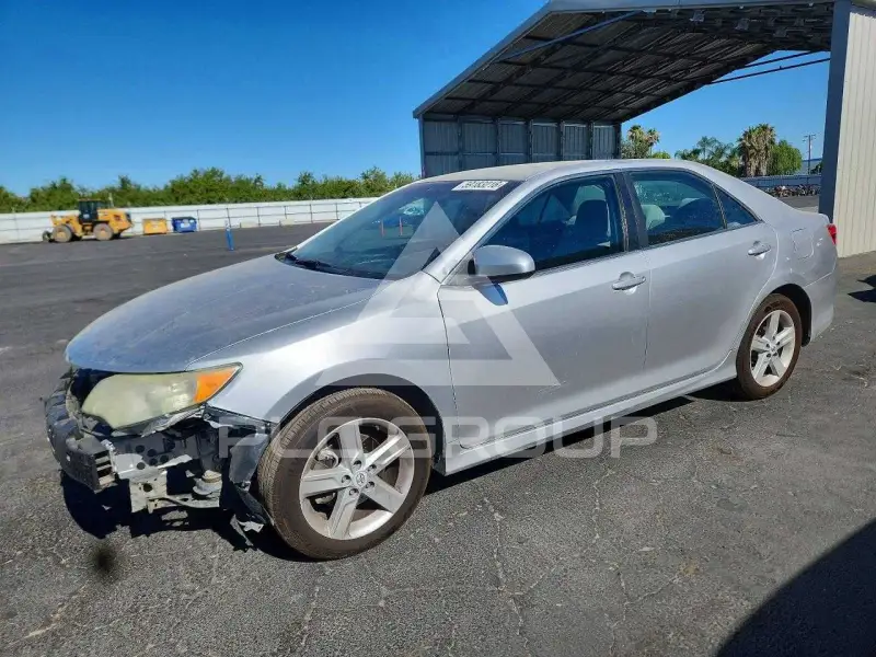 2012 Toyota CAMRY photo