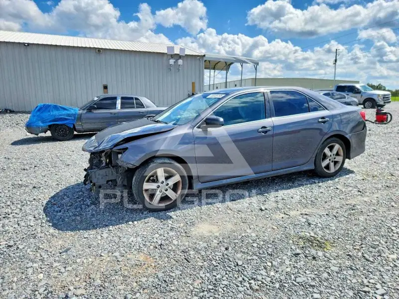 2012 Toyota CAMRY фото