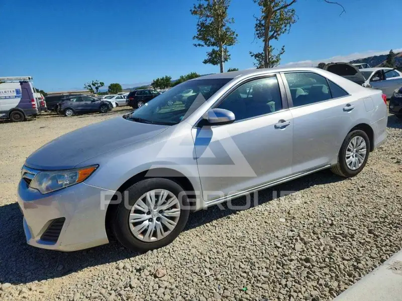 2012 Toyota CAMRY photo