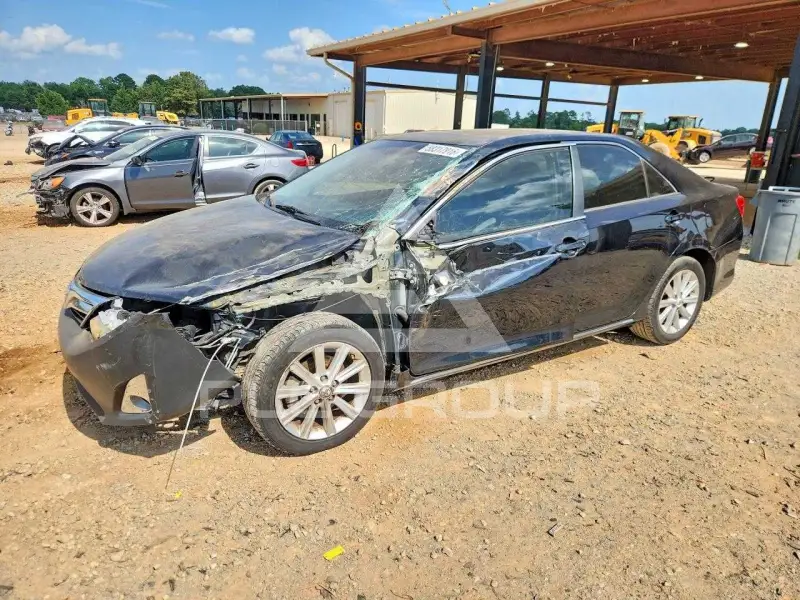 2012 Toyota CAMRY фото
