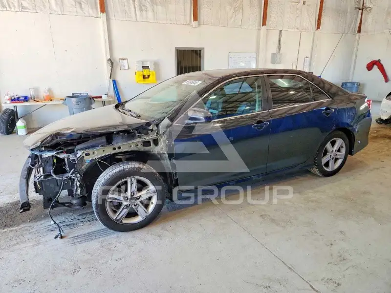 2012 Toyota CAMRY photo