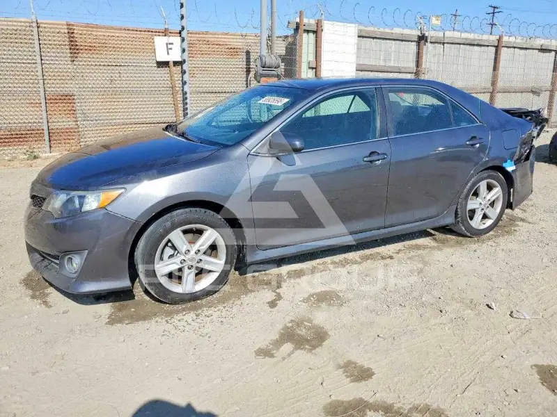 2012 Toyota CAMRY фото