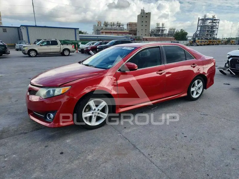 2012 Toyota CAMRY фото