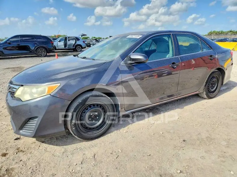 2012 Toyota CAMRY photo