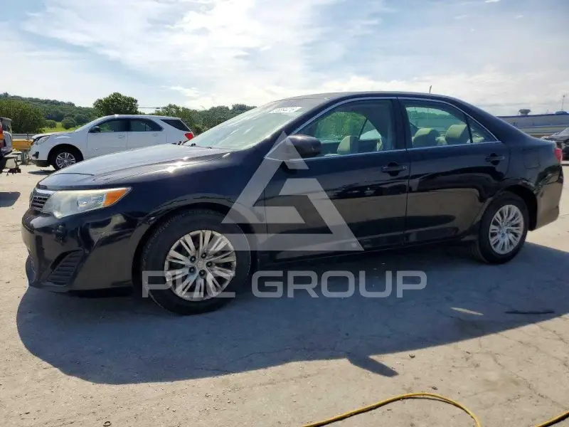 2012 Toyota CAMRY фото