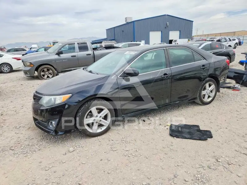 2012 Toyota CAMRY photo