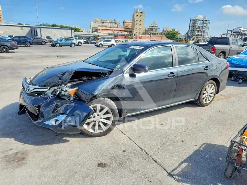 2012 Toyota CAMRY фото