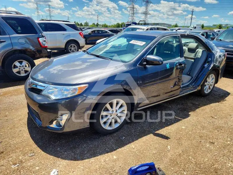 2012 Toyota CAMRY фото