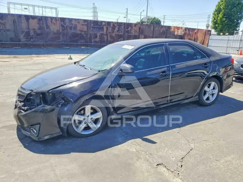 2012 Toyota CAMRY фото