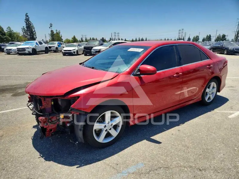 2012 Toyota CAMRY фото