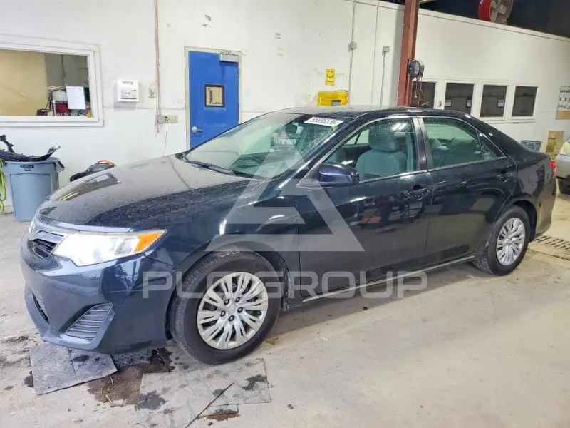 2012 Toyota CAMRY фото