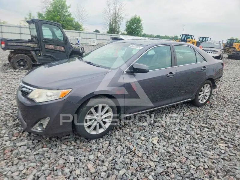 2012 Toyota CAMRY фото