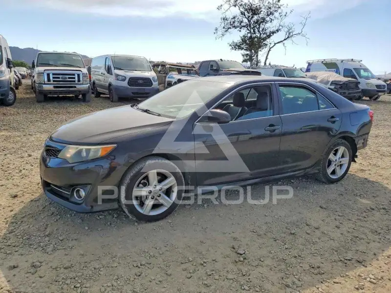 2012 Toyota CAMRY фото