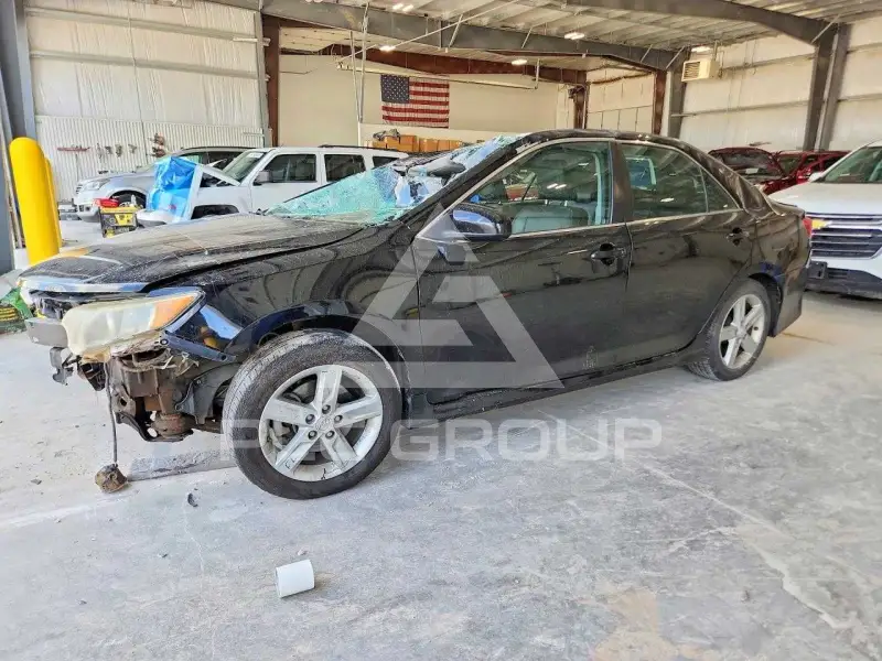 2012 Toyota CAMRY фото