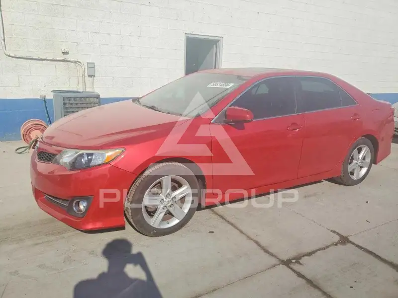 2012 Toyota CAMRY photo